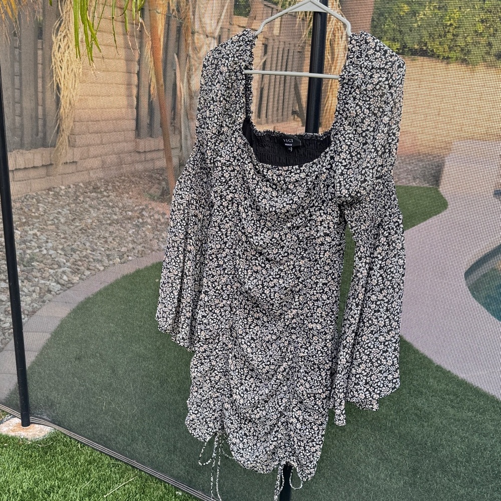 Vici Black and White Floral Long Sleeve Dress
